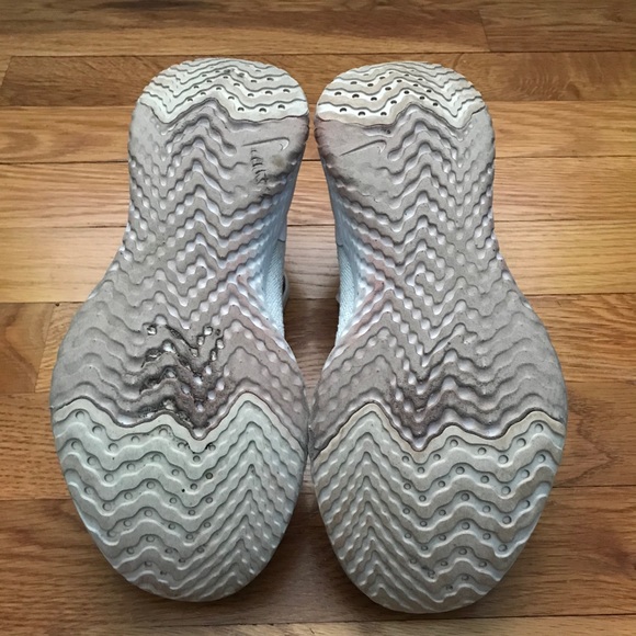 Nike Epic React Flyknit True White - Picture 5 of 5